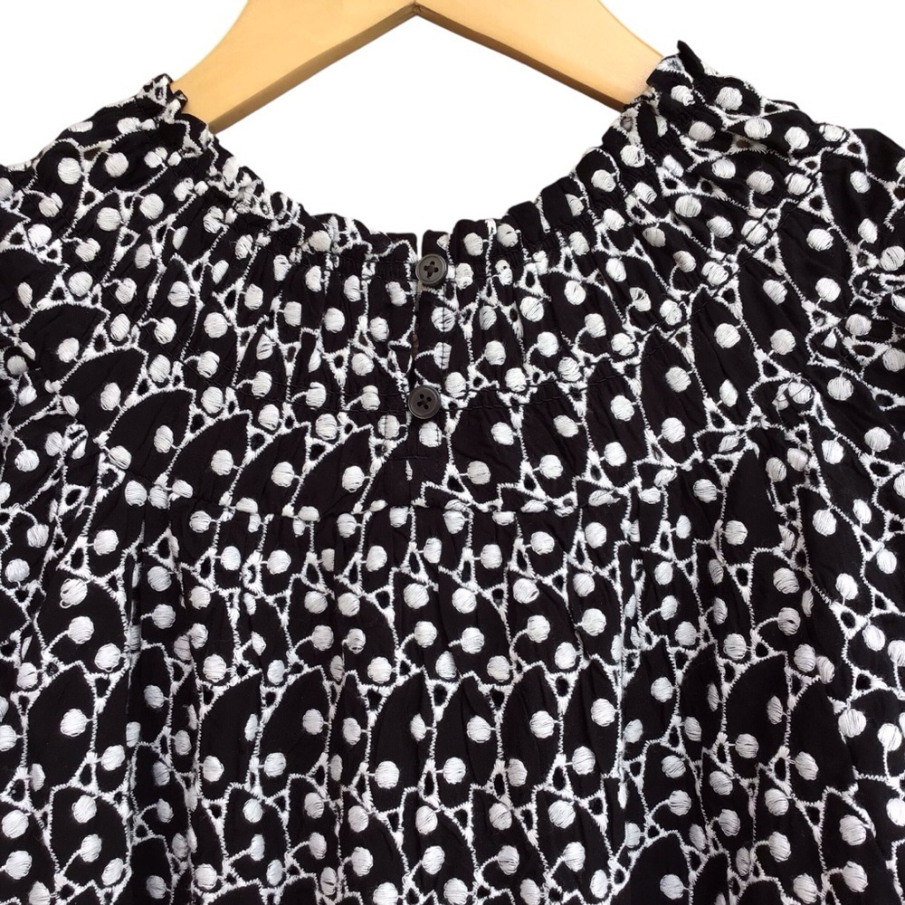 Loft Black White Eyelet Smocked Yoke Cap Sleeve Swing Dress Size SP NEW - Picture 8 of 11